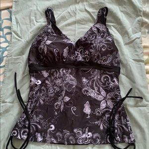 NWOT Black with grey paisley print tankini swimtop
